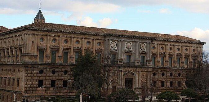 Private Tour With A Different Perspective of Alhambra - Meeting and Pickup