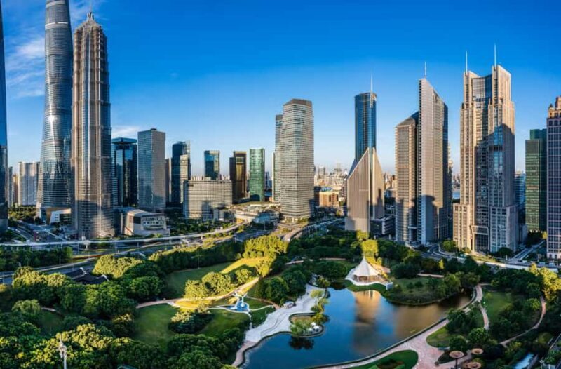 Private tour with a Spanish-speaking guide through historic Shanghai - Deep Dive into the Historic Heart of Shanghai