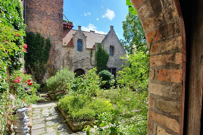 Private Tour With Hotel Pick up and the Madonna of Michelangelo - Common Questions