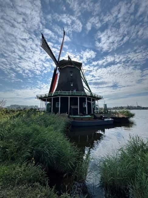 Private Tour: Zaanse Schans & Giethoorn + 1-Hour Canal tour - Good To Know