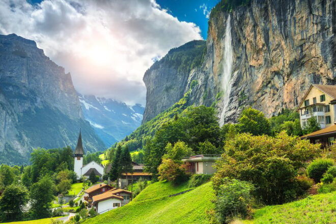 Private Tour : Zurich to Interlaken & Lauterbrunnen Valley - Highlights