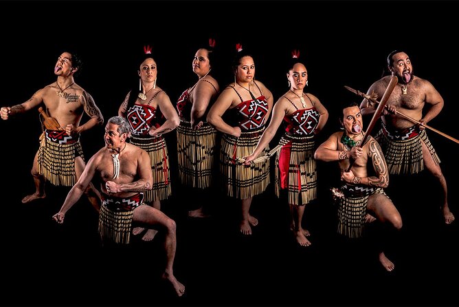 Private Tour[2 Days]: Te Puia & Waimangu Volcanic Valley Combo - Bar and Refreshments