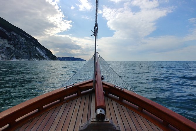 Private Traditional Sailboat Tour With Lunch in Numana - Meeting Point and Pickup Information