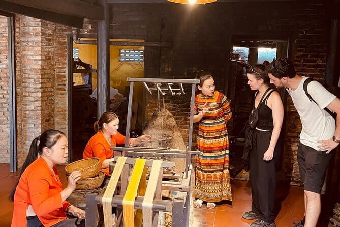 Private Traditional Silk Process in Hoi An Silk Village - In-Depth Look at the Silk Village Tour