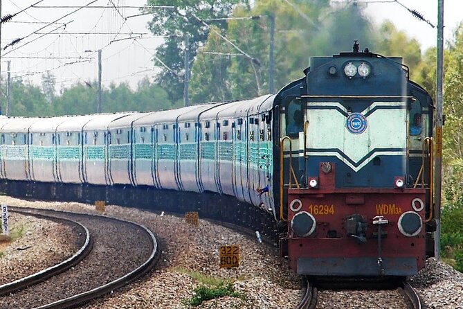Private Train Station Transfer :- From Jaipur Train Station to Hotel - Service Details
