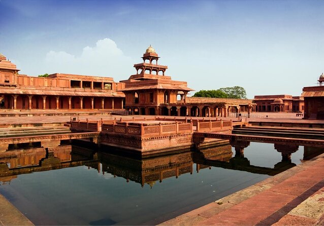 Private Transfer Agra To Jaipur Via Fatehpur Sikri & Chand Baori, Step Well - Explore Fatehpur Sikris Historical Sites