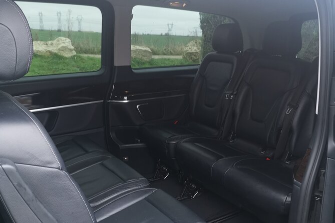 Private Transfer Between Charles De Gaulle Airport and Paris by Van - Common Questions