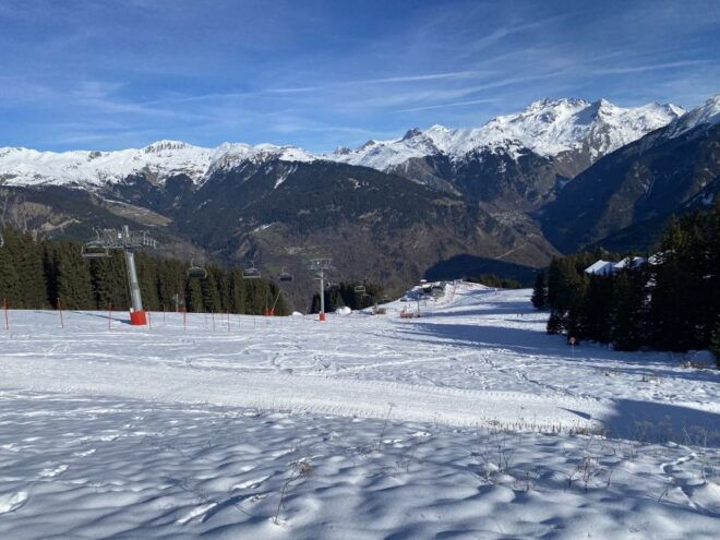 Private Transfer Between Courchevel and Geneva - Selecting Participants and Checking Date Availability