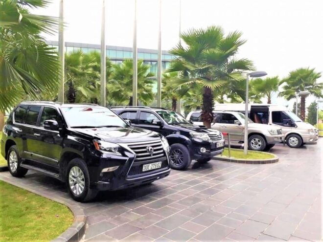 Private Transfer Between Hanoi - Noi Bai Airport - Vehicle Information and Amenities
