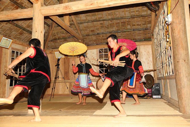 Private Transfer Between Hanoi or Noi Bai Airport and Mai Chau - Date and Traveler Selection