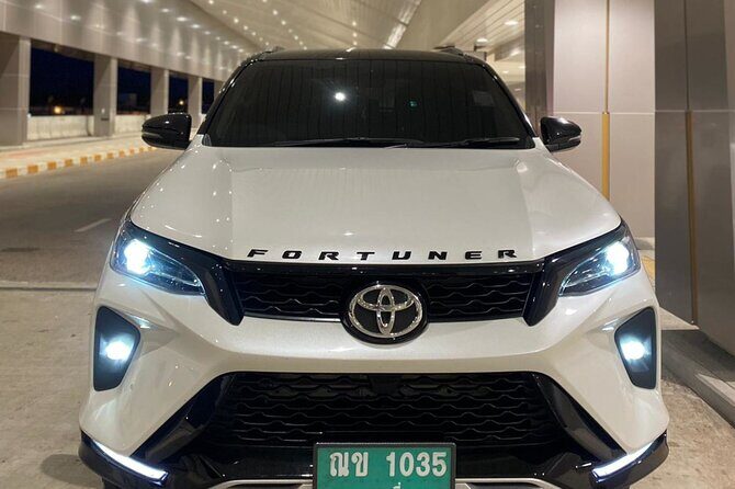 Private Transfer Between Hotels in Phuket and Ko Lanta - The Vehicle and Driver Experience