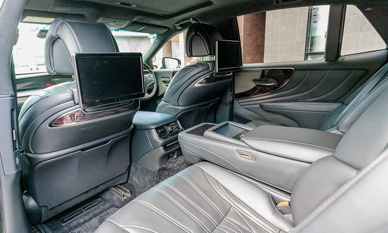 Private Transfer between Okayama Airport and Okayama station - What the pickup and ride are like