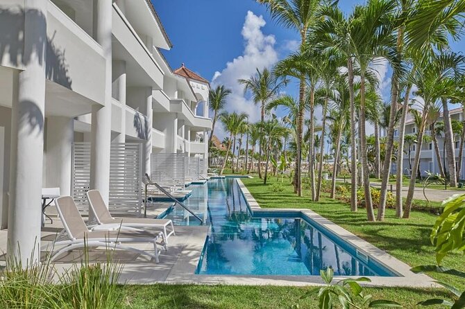 Private Transfer Between PUJ and Bahia Principe Ambar - Overview and Inclusions