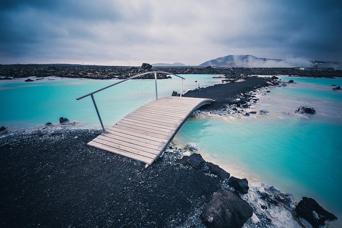 Private Transfer Blue Lagoon Relaxation Round Trip (Entrance Fee Not Included) - Overview of the Experience