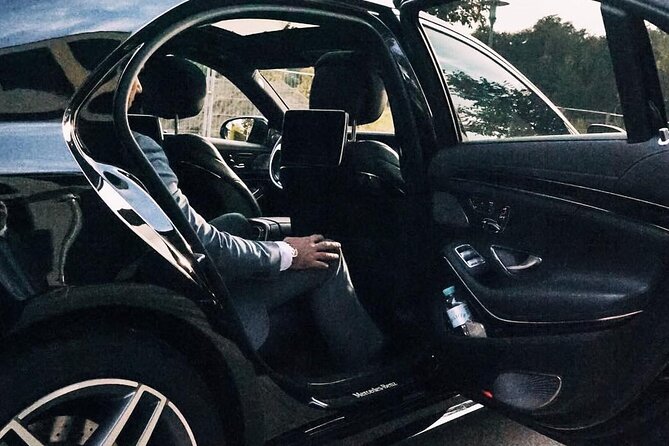 Private Transfer: Brisbane to Brisbane Airport BNE in Business Car - Additional Information and Refund Policy