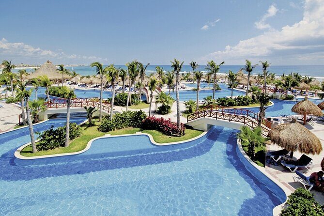 Private Transfer: Cancun Airport CUN to Akumal in SUV - Practical Details & Tips