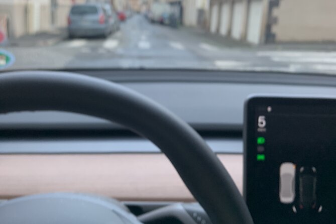 Private Transfer Clermont-Ferrand - Enjoy Complimentary Coffee and Tea