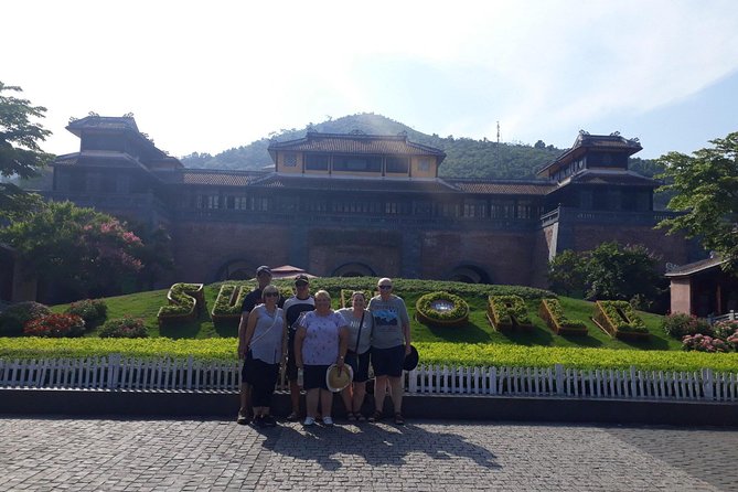 Private Transfer Da Nang or Hoi an to Hue via Ba Na Hill Golden Bridge - Common Questions