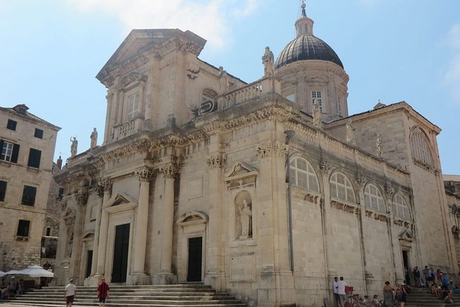 Private Transfer: Dubrovnik Airport DBV to Dubrovnik in Sedan Car - Booking and Pricing