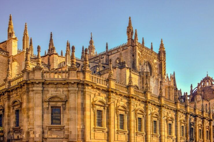 Private Transfer: Faro/FAO to Seville - Booking and Flexibility