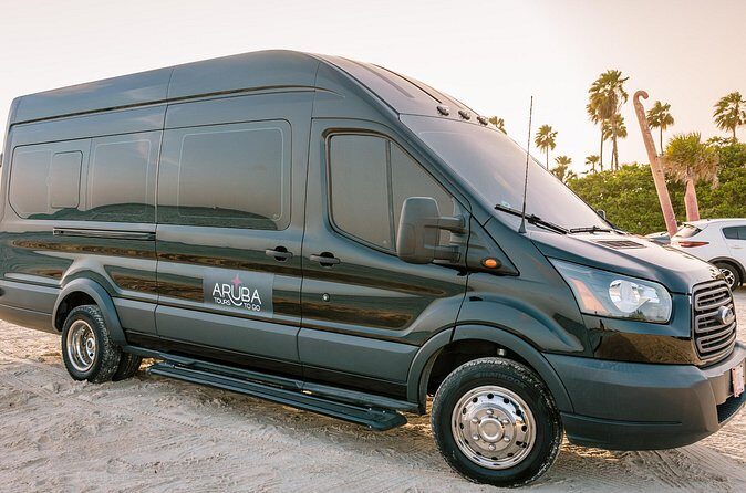 Private Transfer for Small and Mid-Sized Groups and Families - Who Should Consider This Service?