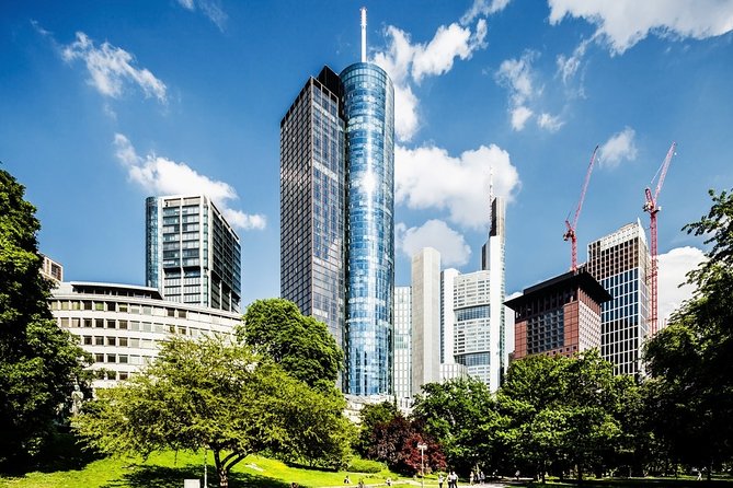 Private Transfer: Frankfurt to Frankfurt Airport FRA in Sedan Car - Directions