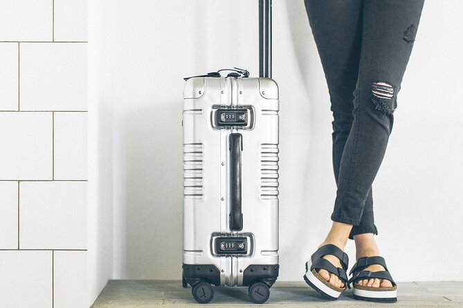 Private Transfer From Amsterdam Airport to Amsterdam Hotels - Pickup Point