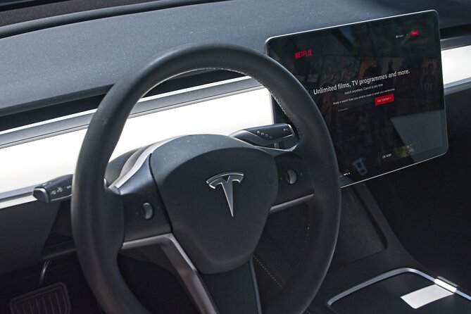 Private Transfer From Athens Airport to Athens City With Tesla - Convenience of Tesla Transportation