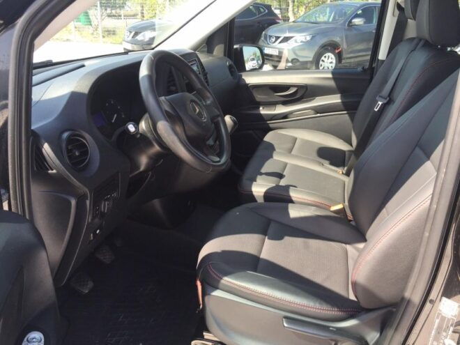 Private Transfer From Athens Airport to Kalamata Area - Pickup Process