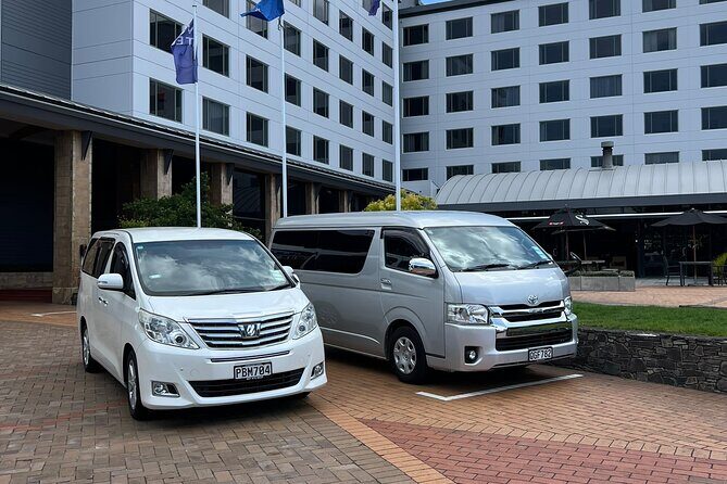 Private Transfer From Auckland Airport To West Auckland - Who Will Love This Service?