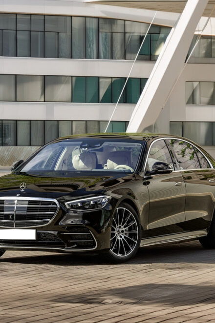 Private Transfer From Barajas Airport to Madrid City Center - Vehicle Options