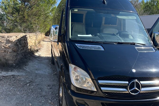 Private Transfer From Barcelona Airport to Barcelona Center Port - Meeting and Pickup Information