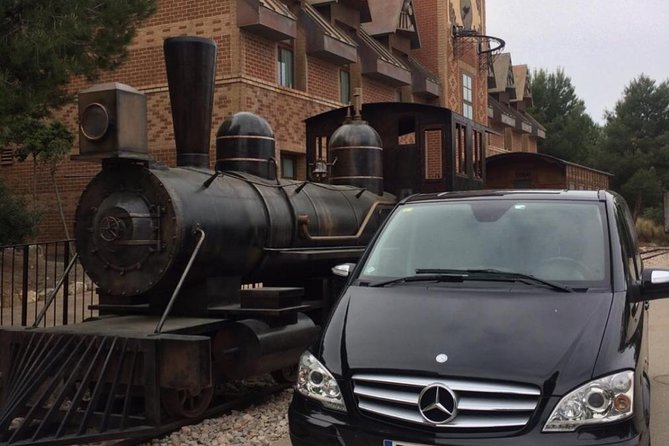 Private Transfer From Barcelona Airport to Port Aventura - Drop-off Location