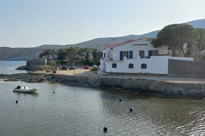 Private Transfer From Barcelona to Cadaques - Pricing and Guarantee
