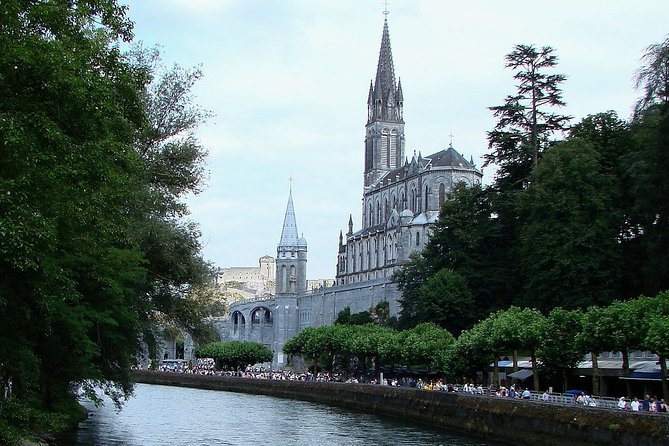 Private Transfer From Barcelona to Lourdes in France - Details About the Experience