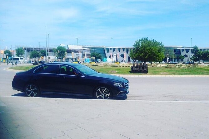 Private Transfer From Barcelona to San Sebastian (Or Vice Versa) - Accessibility and Amenities Offered