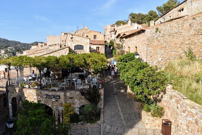 Private Transfer From Barcelona to Tossa De Mar/ Lloret De Mar - Meeting and Pickup