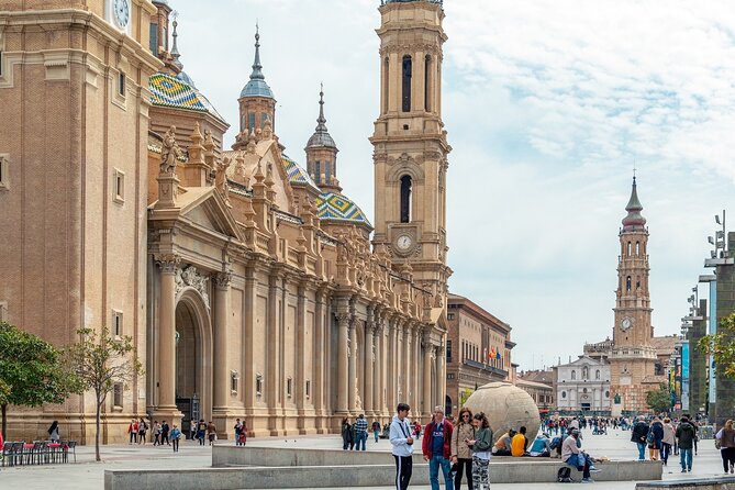 Private Transfer From Barcelona To Zaragoza With a 2 Hour Stop - The Sum Up