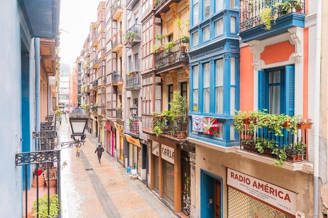 Private Transfer From Bilbao City Center to Bilbao Airport (Bio) - Cancellation Policy