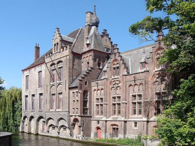 Private Transfer From Bruges to Brussels by Business Car - Vehicle Features and Comfort