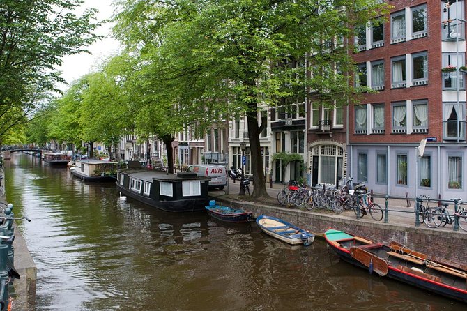 Private Transfer From Brussels to Amsterdam by Luxury Car - Common Questions