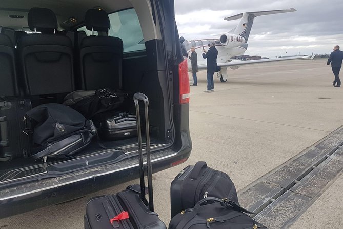 Private Transfer From Brussels to Amsterdam by Luxury Car - The Sum Up
