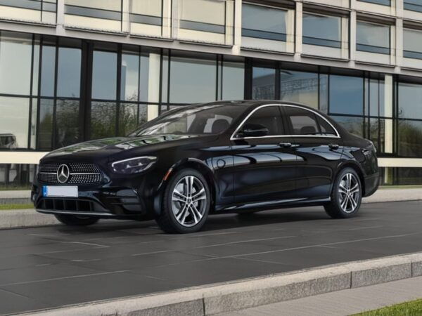 Private Transfer From Central London to Gatwick Airport - Flexible Cancellation Policy