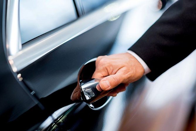 Private Transfer From Charles De Gaulle Airport to Paris: Premium Service - The Sum Up