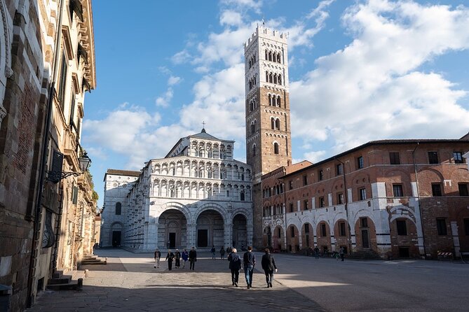 PRIVATE TRANSFER: From Cinque Terre to Florence With Stops in Lucca & Pisa - Convenient Pickup Details