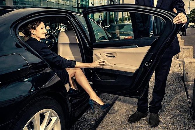 Private Transfer From Dubai to Qasr Al Sarab - Transportation Choices