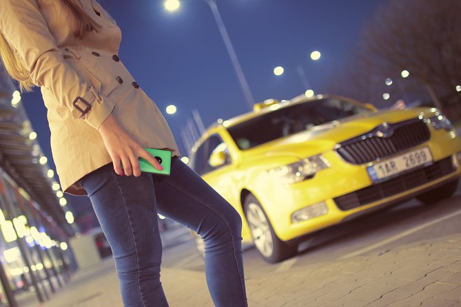 Private Transfer From Frankston City to Melbourne Airport - Booking Confirmation