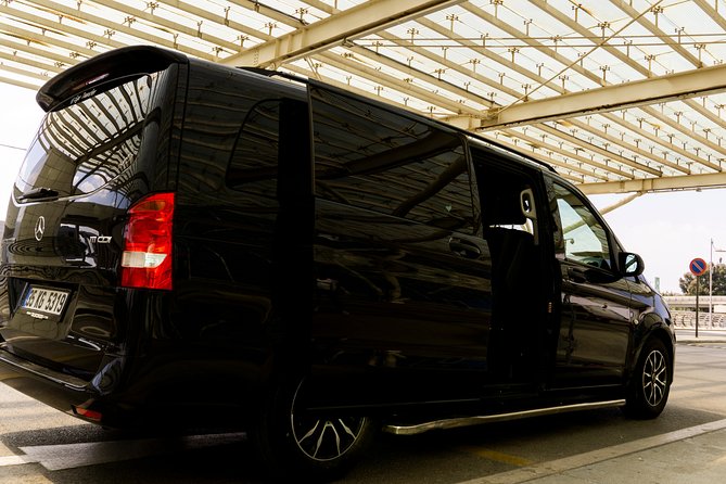 Private Transfer From Izmir Airport to Kusadasi - Expectations: Confirmation and Participation