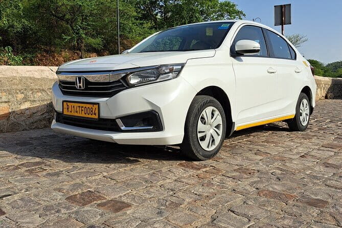 Private Transfer from Jaipur to Delhi Inlcuding Tajmahal Visit - FAQ