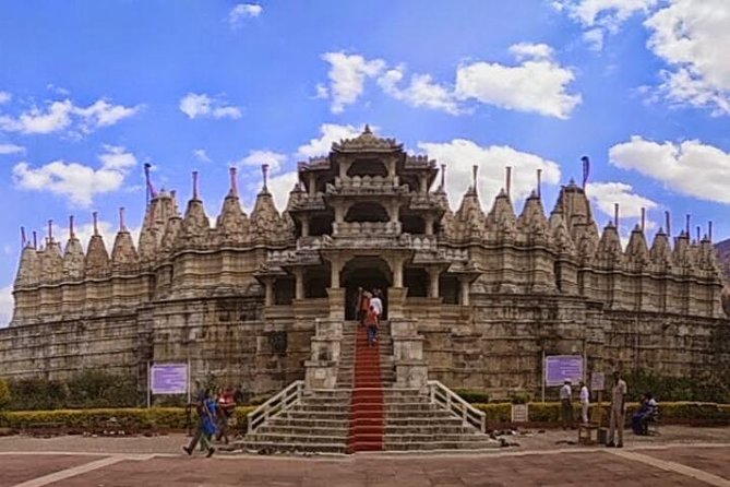 Private Transfer From Jodhpur To Udaipur Via Ranakpur Jain Temple - Exploring Jodhpurs Attractions